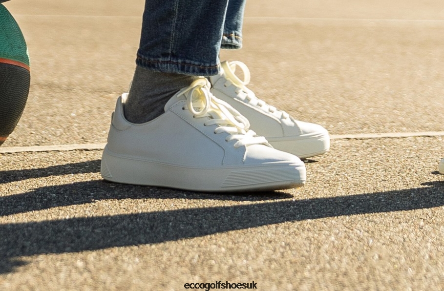 Ecco STREET Tray Sneaker White Women Shoes White- Ecco UK